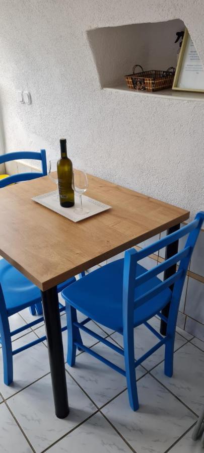 Apartman Lucija Punat Exterior foto